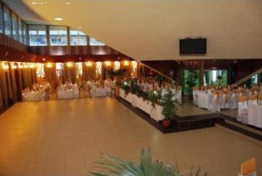 Organizari nunti, botezuri, mese festive, ceremonii de la Sc Aurora Tour 94 Srl