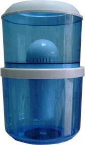 Filtru de apa cu recipient de colectare pentru dozator
