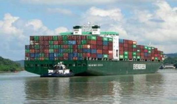 Transport fluvial de la Green Marine Logistics Srl