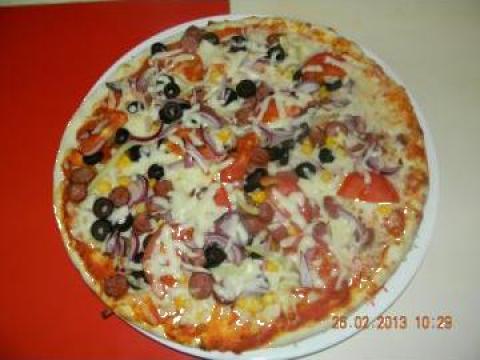 Pizza taraneasca de la Casa Vizentini S.r.l.