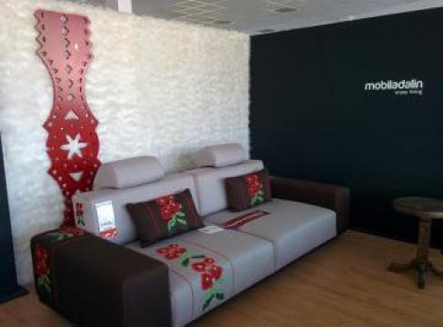 Canapea extensibila Bucovina de la M&B Sofa Design Srl