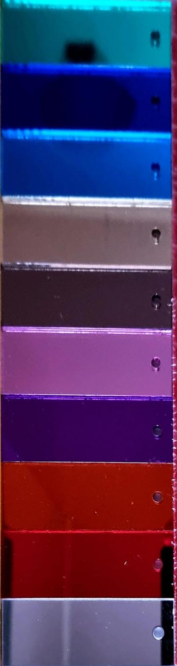 Oglinzi speciale acrilice 3mm color 50x50cm