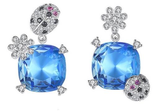 Cercei cu cristale Blue Valerie de la Luxury Concepts Srl