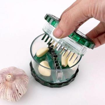Aparat pentru maruntit usturoi Garlic Twist de la Startreduceri Exclusive Online Srl - Magazin Online - Cadour