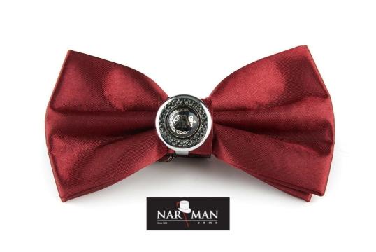 Papion rosu 12 de la Narman - Tuxedo