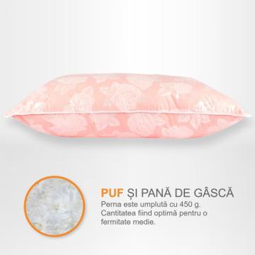 Perna puf gasca roz cu trandafiri 50x70 cm de la Gastro Bar Solutions Srl