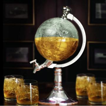 Dispenser de bauturi in forma de glob pamantesc de la Top Home Items Srl