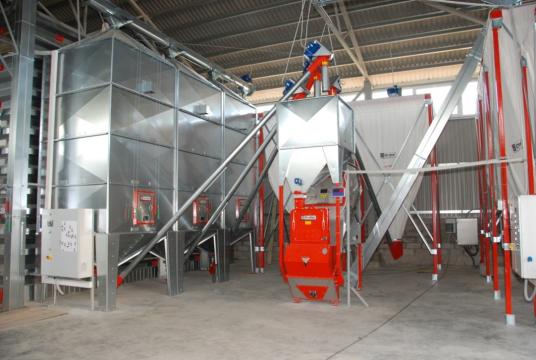 Fabrici de nutreturi combinate - MicroFNC de la GM Agrotehnic Proiect Srl