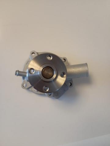 Pompa apa Kubota D950 15852-73030