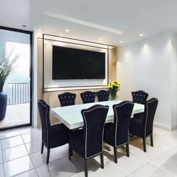 Set masa de 8 persoane cu scaune pe negru de la European Med Prod