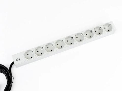 Prelungitor Bachmann IT PDU 9x prize Schuko, in Schuko