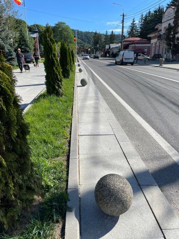 Bolard rotund din beton piatra naturala 35 cm de la Andbas