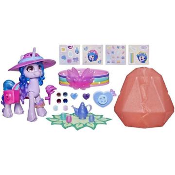 Figurina My Little Pony Izzy Moonbow, Aventura cu cristale
