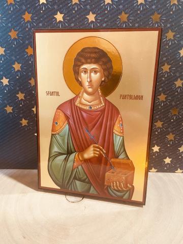 Icoana Sfantul Pantelimon 16cm de la Candela Criscom Srl.