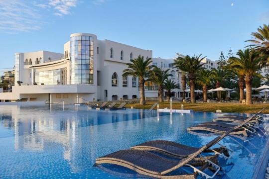 Vacanta in Tunisia la Hotel Kantaoui Bay 5* de la Sc Enjoy Funny Travel Srl