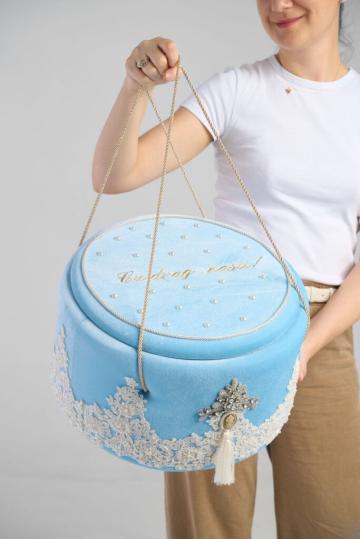 Cufar capitonat din catifea pentru botez - bleu de la Andreeatex