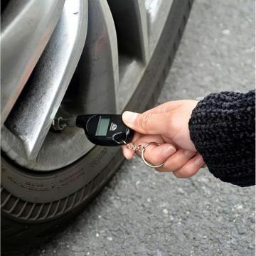 Manometru digital pentru masurare presiune anvelope de la Auto Care Store Srl