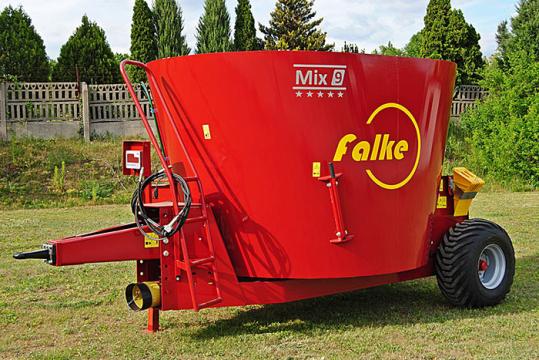 Remorca Fodder Mixing Wagon for low barns falke mix 9 de la Romagrotehnica Srl.