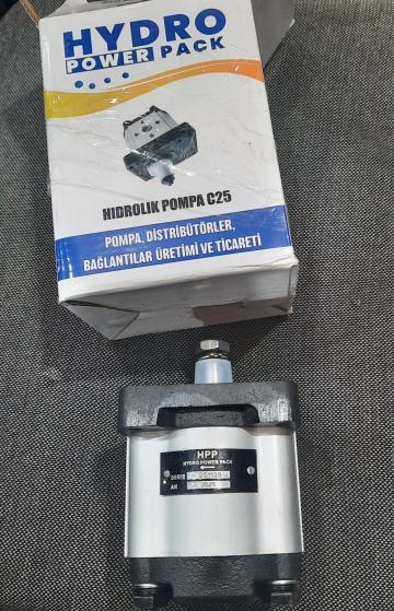 Pompa hidraulica dreapta ridicare U445 200 bari de la Emcom Invest Serv Srl