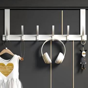 Cuier metalic negru cu 6 carlige, 40cm lungime, cu agatare de la Molifag Srl