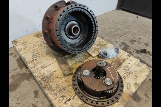 Transmisie finala punte spate dreapta O&K L25 (ZF) de la PFP Auto Srl