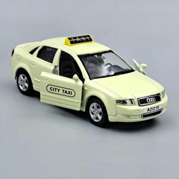 Macheta Audi A4 City Taxi Berlin crem, scara 1:38