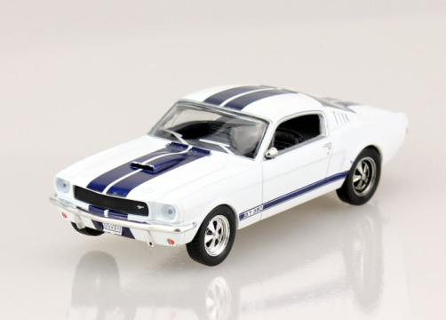 Macheta auto Shelby 350GT scara 1:43 alba cu dungi albastre