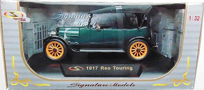 Macheta Reo Touring 1917, 1:32, Signature de la Hobbyplanet Romania