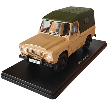 Macheta auto Aro 240 crem, din 1972, scara 1:24 de la Hobbyplanet Romania
