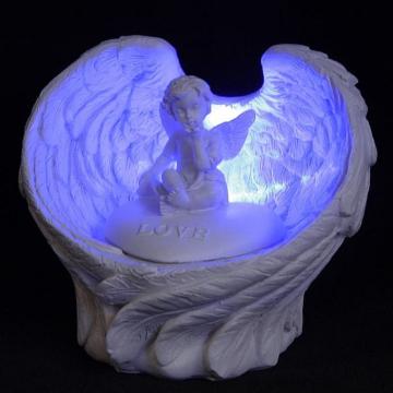 Miniatura Ingeras in cuib din aripi cu lumina de la Hobbyplanet Romania