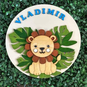 Decoratiune camera personalizata cu nume Leutul Fericit de la Simonne